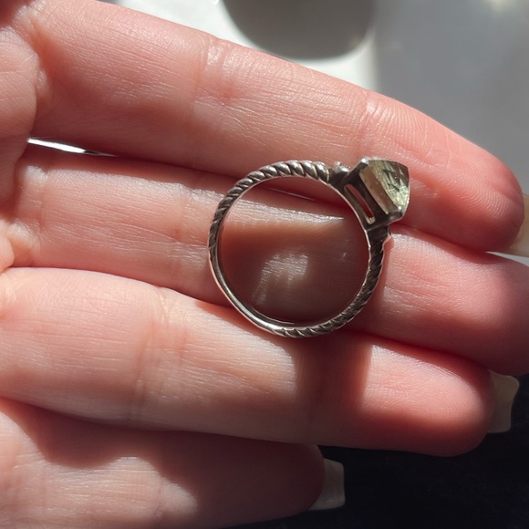 David Yurman Petite Wheaton Ring - Picture 5 of 12